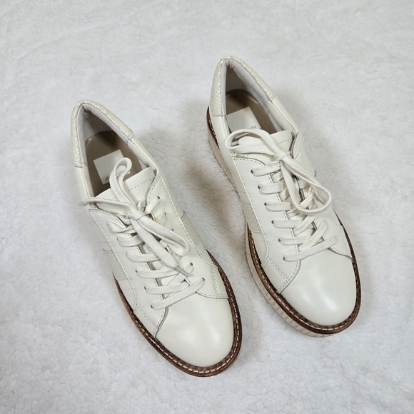 Dolce Vita Womens Tiger Sneakers White Leather Fluted Platform Ivory US Size 7.5 - Picture 2 of 6